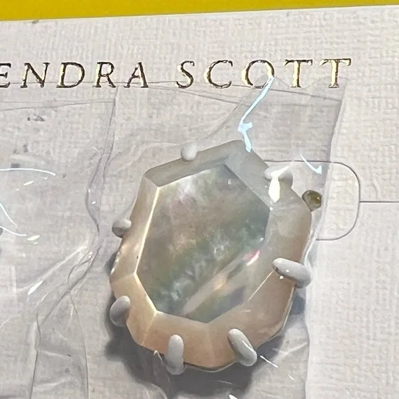 NWT Kendra Scott Morgan Earrings White Pearl Limited Edition White Matte Frame! - Picture 4 of 5